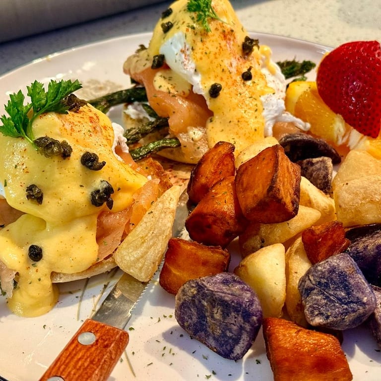 Smoked Salmon Benedict Delight